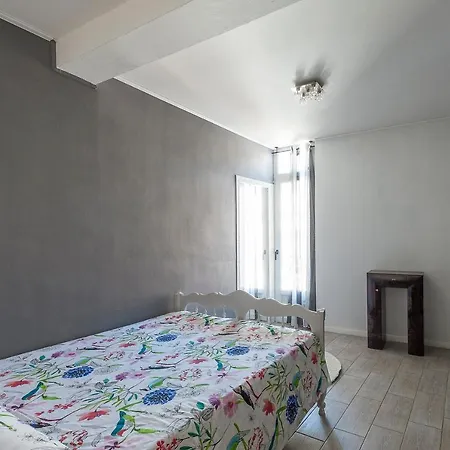 24 Grand Rue Jean Jaures Apartment